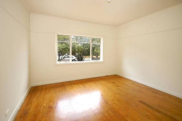 RENOVATE OR REDEVELOP? CHOICE IS YOURS! Picture