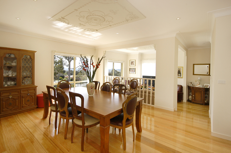 Absolute Quality, Exclusive Living & Stunning Views! Picture 3