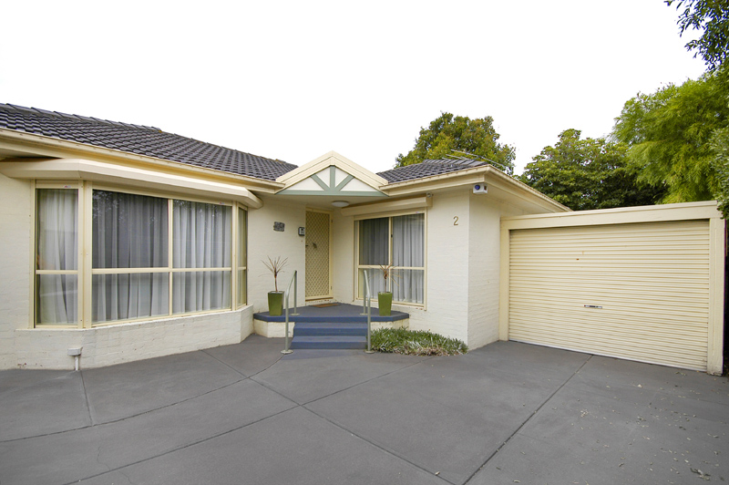 Shining and Central Picture 1