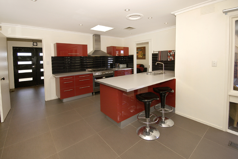 Stand Out From The Crowd! Picture 3