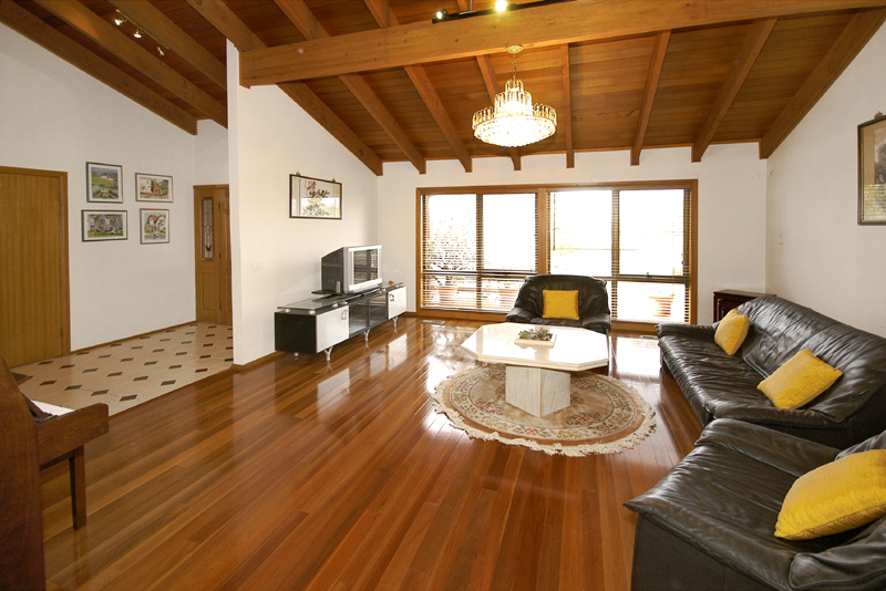 Real Family Values! Picture 3