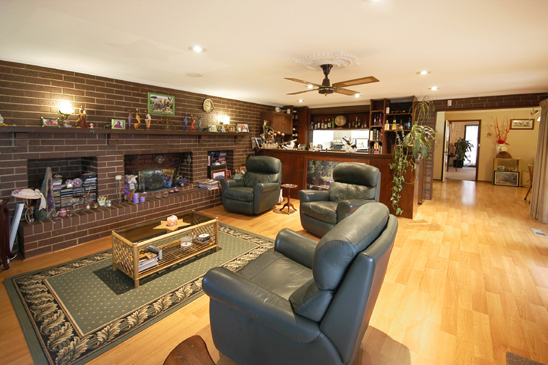 Nostalgic Warmth & Comfort Picture 2