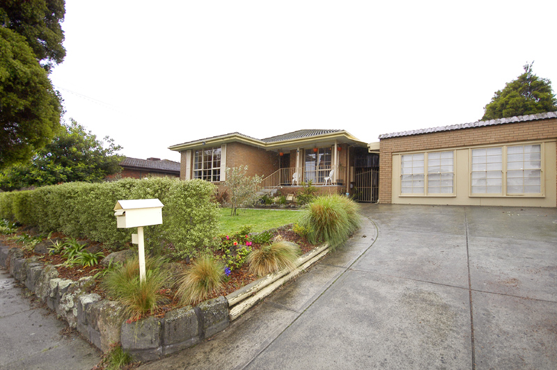 PERFECT FAMILY HOME & LOCATION Picture 1