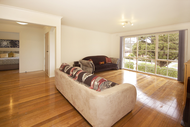 PERFECT FAMILY HOME & LOCATION Picture 2