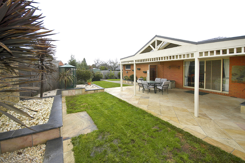 HAVERBRACK ESTATE- SUPERIOR FAMILY LIVING Picture 3