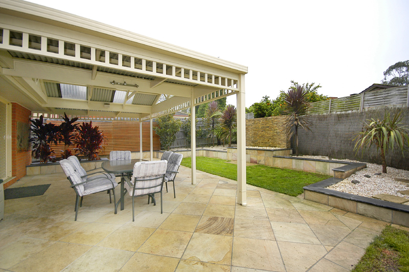 HAVERBRACK ESTATE- SUPERIOR FAMILY LIVING Picture 2