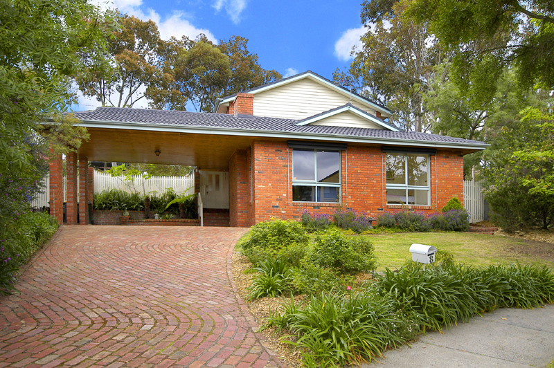 Impressive Character Filled Family Home! Picture 1