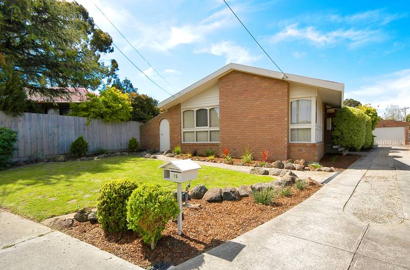 Quiet Park-side Position Picture 1