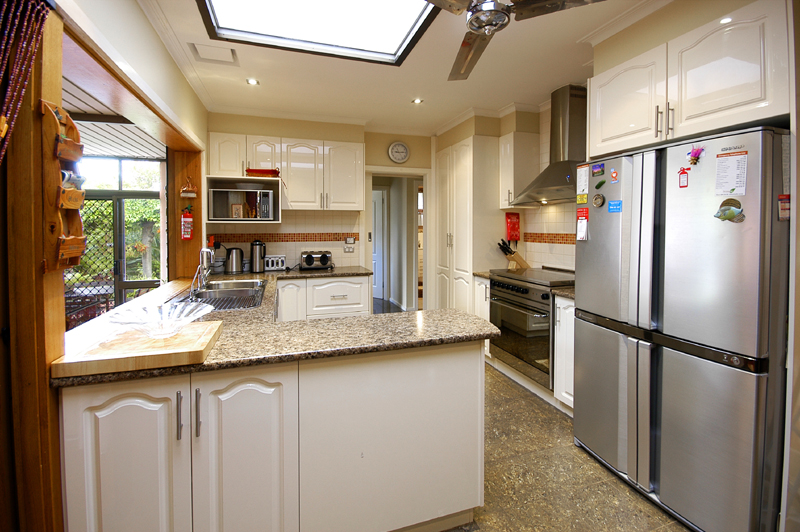 Courting Updated Family Comfort Picture 3