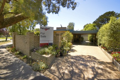 Quiet Cul-De-Sac Location! Picture