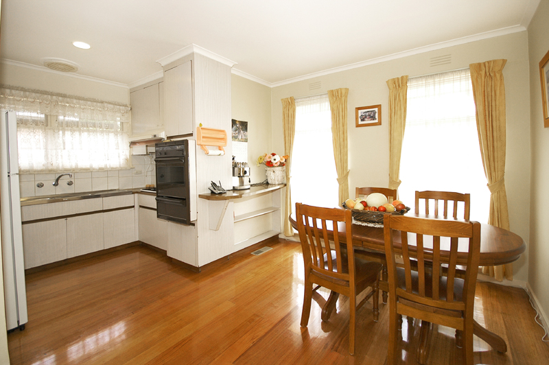 Well Loved Family Home in Brentwood Zone!!! Picture 3