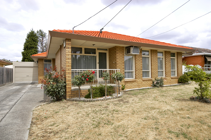 Well Loved Family Home in Brentwood Zone!!! Picture 1