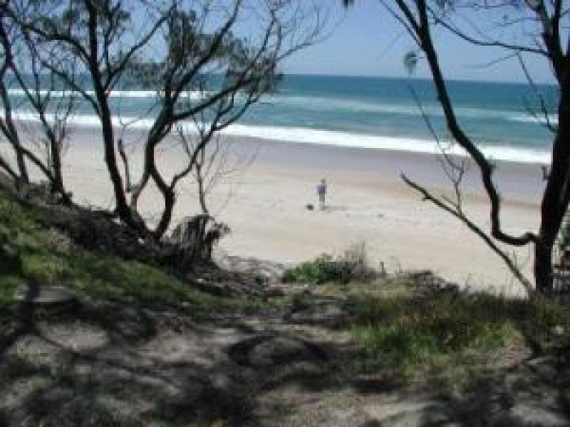 BEACHCOMBER UNIT 3 Picture 3