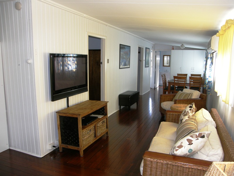 BLUE RIVER SHACK Picture 3