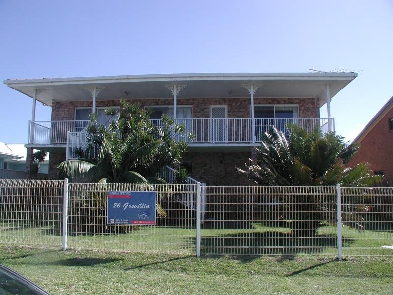 SEADUCED BY MINNIE Picture 1