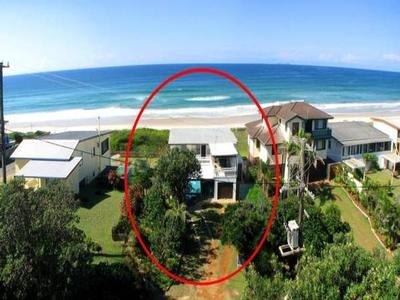 PURE ABSOLUTE BEACHFRONT ... LIVE THE DREAM! Picture PURE ABSOLUTE BEACHFRONT ... LIVE THE DREAM! Picture