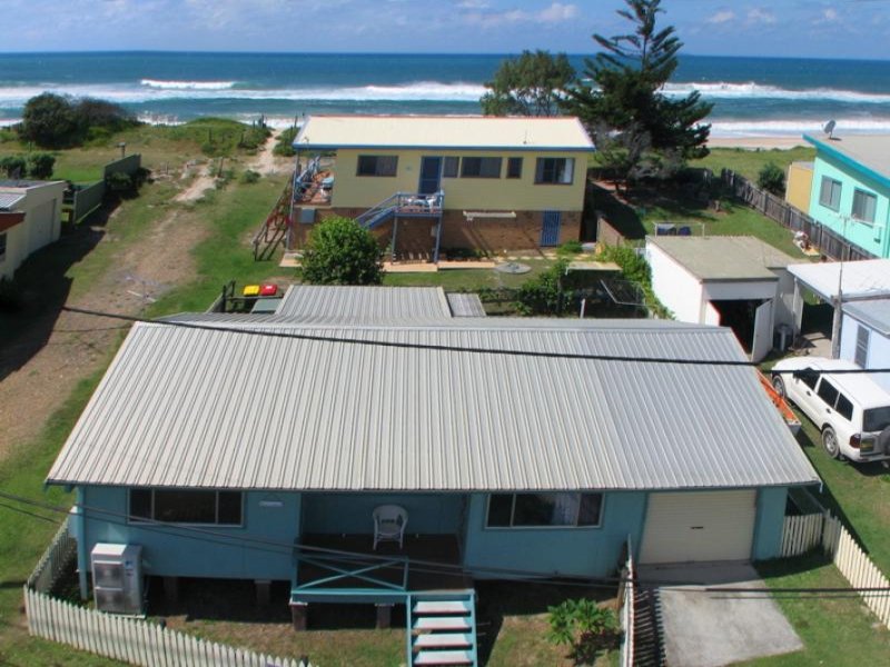 Beach, River, Seclusion and ...... a gift at this price - $435,000...No Way!! Picture