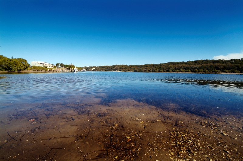 ALL GENUINE OFFERS CONSIDERED - ACT FAST! Picture 2