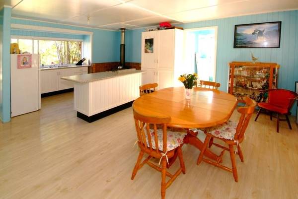 DELIGHTFUL COTTAGE ON COASTAL ACREAGE WITH PRIVATE SPRING FED BILLABONG Picture