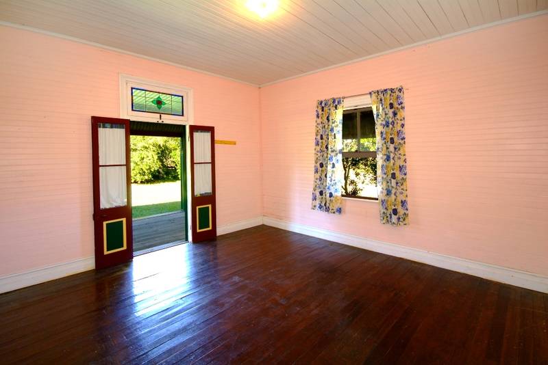 Coastal/Rural Magic ... 270 acres, Permanent Creek Plus Homestead Picture 2