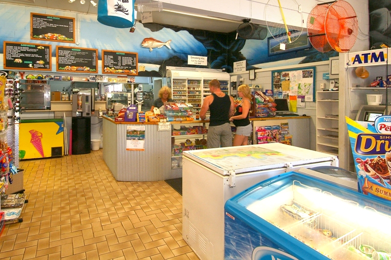 Coastal Convenience Centre - Fuel, grocery, deli, video, takeaway outlet with residence. Picture 2