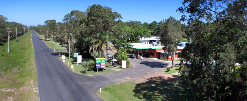 Approx 1 acre of coastal commercial land, 3 shops, residence
& a thriving buisness Picture 2