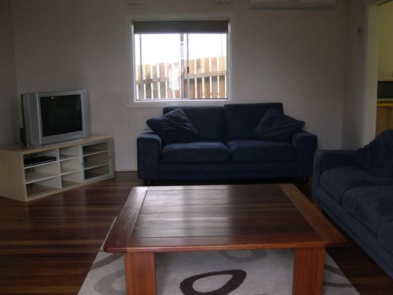 SAMS BEACH HOUSE Picture 3