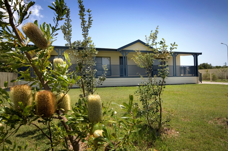 Large Landholding, Supersize Shed & An Airy Abode... Picture 2