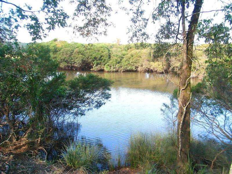 RIVERFRONT ACRES - Private Coldstream Waterhole Picture 1