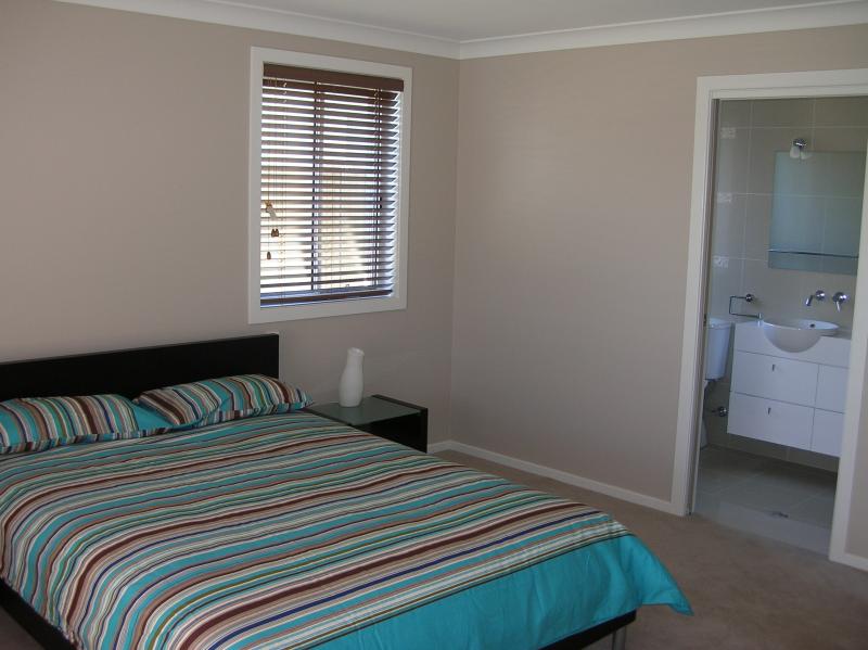 "Avalon" 1/43 Parkes St Tuncurry Picture 2