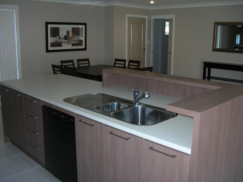 "Avalon" 1/43 Parkes St Tuncurry Picture 3