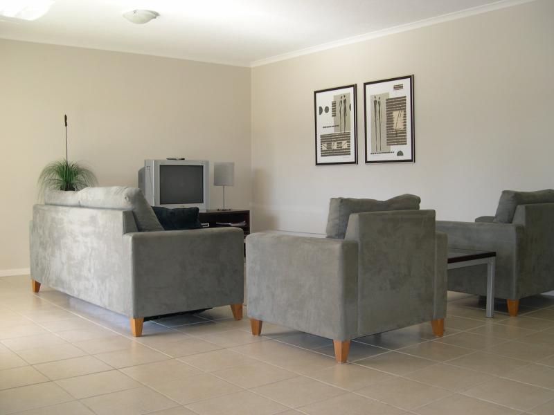 "Beachside" 4 / 17 Beach Street, Tuncurry Picture 2