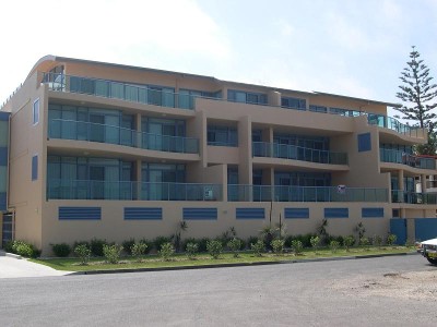 "Solaire 5" 7-11 Wharf St Tuncurry Picture