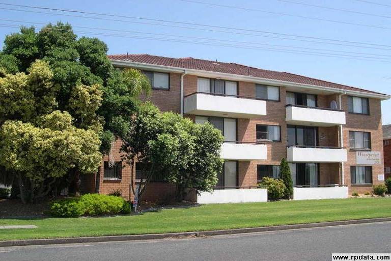 "Wrestpoint" 7 / 33 Point Road, Tuncurry Picture 1