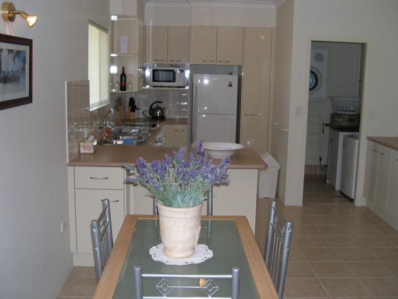 4/5 'Filoli' Beach Street, Tuncurry Picture 2