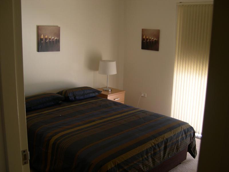 4/5 'Filoli' Beach Street, Tuncurry Picture 3