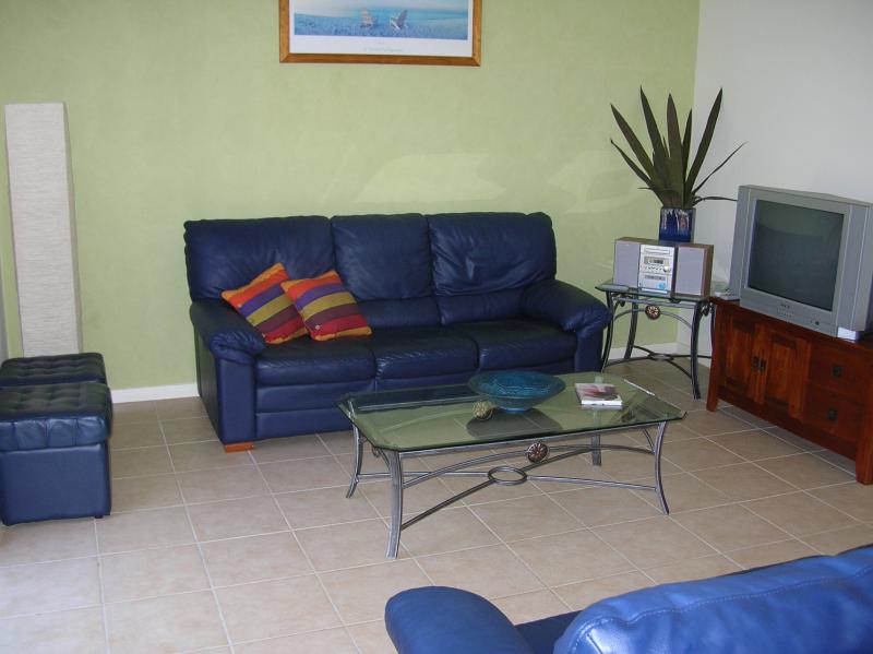 Townhouse 3/34 Wharf St, Tuncurry Picture 2