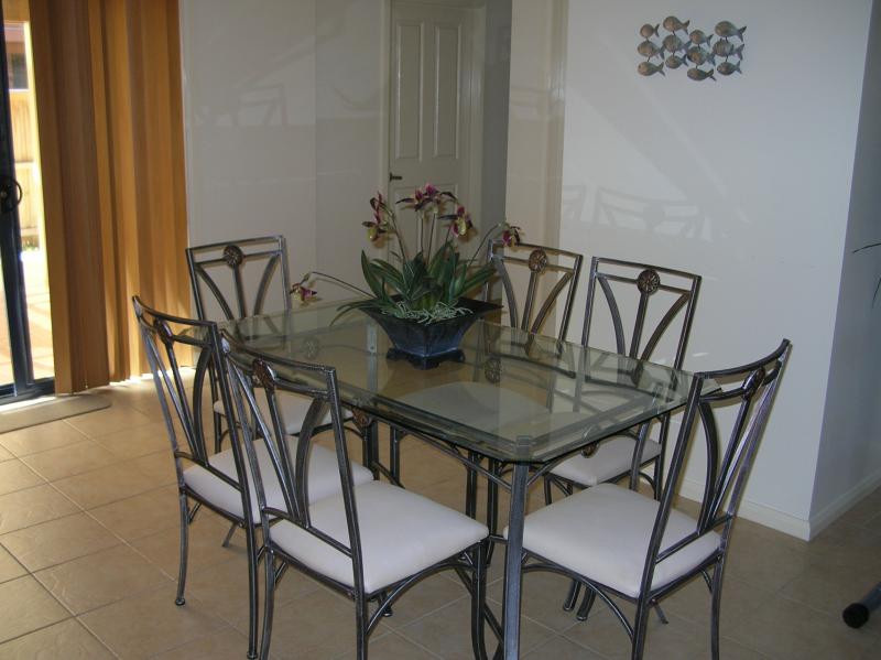 Townhouse 3/34 Wharf St, Tuncurry Picture 3