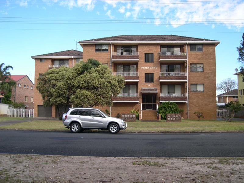 Unit 3 " Parklane " 12 Taree St, Tuncurry Picture 1