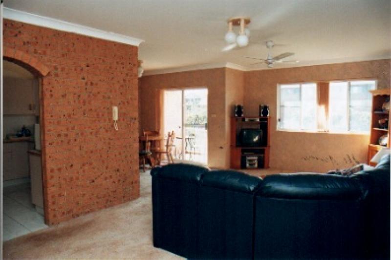 Unit 6 "St James" 30 Wharf Street, Tuncurry Picture 3