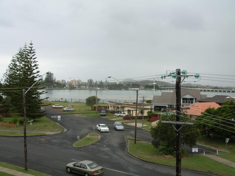 Unit 6 The Anchorage 31 Wharf St Tuncurry Picture 2