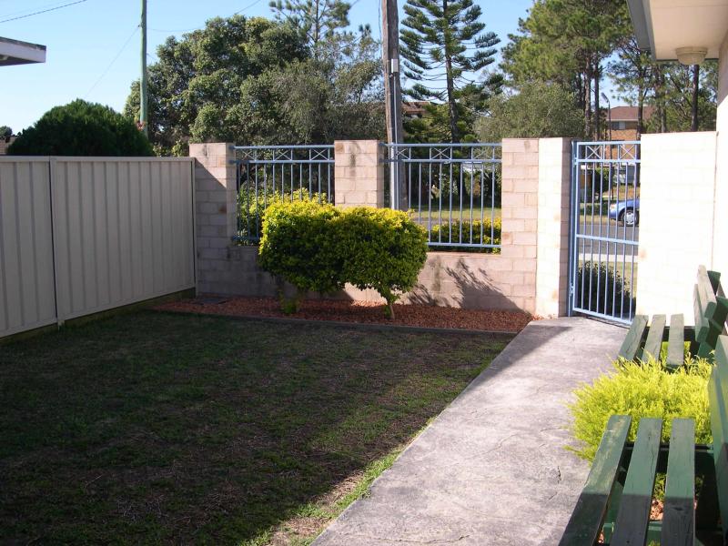 Villa 1/54 Parkes Street, Tuncurry Picture 3