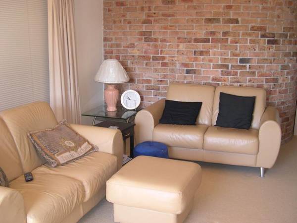 "Champagne Court" Picture