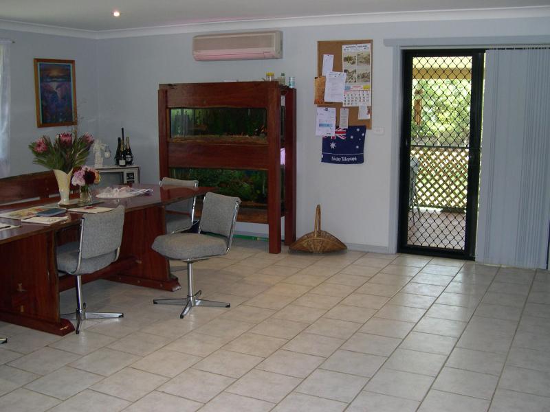 Plenty Of Room Picture 3