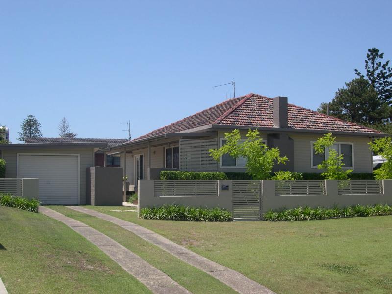 Showpiece Home - Prime Location Picture 2