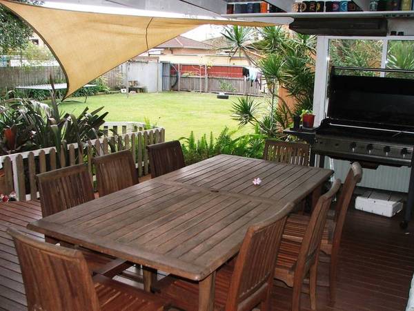 5 Bedroom home with the lot Picture 1