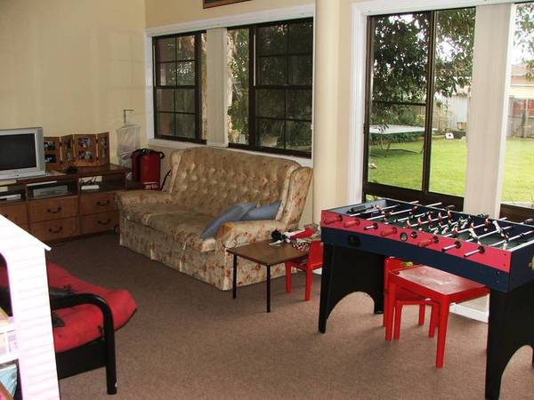 5 Bedroom home with the lot Picture 2