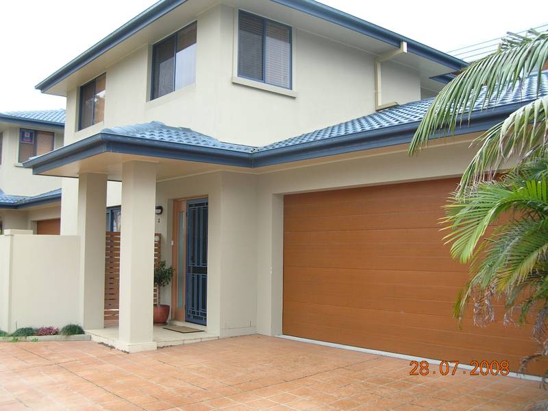 2/34 Wharf Street, Tuncurry Picture 1