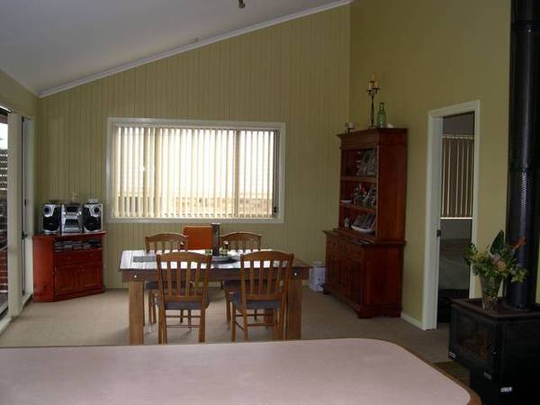 Outstanding Value - Dont Miss Out! Picture 3