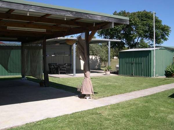 Bargain Buy - Dont Miss Out Picture 2